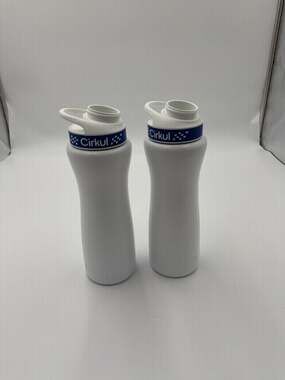 Set of 2 Cirkul White Plastic Water Bottles